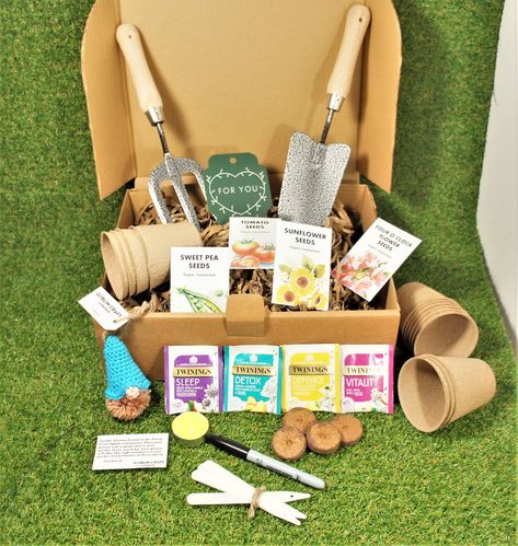 You Good, Gardening Gift Box, Gardening Gift Set, Box Regalo, Sweet Pea Seeds, Clock Flower, Box Garden, Garden Lover Gifts, Gardening Gift