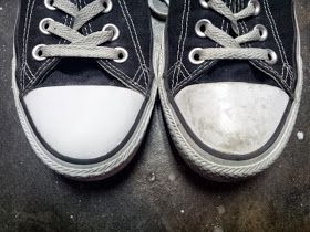 Two Girls And Their Ideas: How to clean the rubber tips on your Converse shoes! Clean White Converse, How To Clean White Converse, Clean Converse, White Converse, Clean Dishwasher, Toilet Cleaning, Cool Ideas, Two Girls, Spring Cleaning