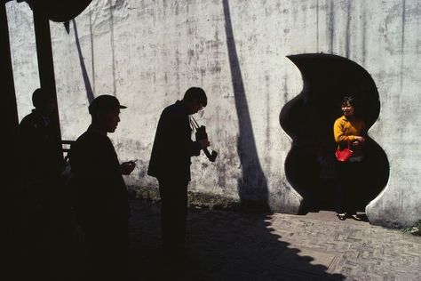 China (1980) by Magnum Photos photographer Bruno Barbey. On his travels through China, from 1973 to 2018, Barbey showed a revolutionary use of color, and created a portrait of an ever-changing nation. Discover more photographs by Barbey of China by clicking on the above link. Sabine Weiss, Bruno Barbey, Louis Daguerre, Marc Riboud, Willy Ronis, Viviane Sassen, August Sander, Camille Claudel, Berenice Abbott