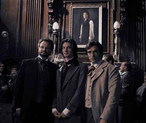 The Picture Of Dorian Gray Characters, Basil Hallward Fanart Dorian Gray, The Picture Of Dorian Gray Movie, Dorian Grey Aesthetics, Picture Of Dorian Gray Movie, The Picture Of Dorian Gray Fanart, Dorian Gray Wallpaper, Dorian Gray Movie, The Picture Of Dorian Gray Aesthetic