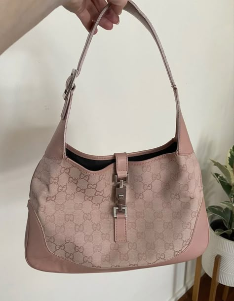 Gucci Jackie Bag Vintage, Pink Vintage Bag, Coach Bag Outfit, Icy Pink, Vintage Designer Bags, Micro Bags, Week Outfits, Ootd Women, Luxury Bags Collection