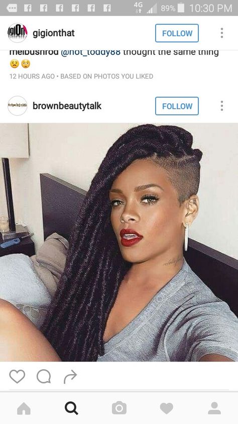 R Natural Baddie, 4b Hairstyles, Mohawk Hair, Rihanna Fashion, Shaved Side, Braids With Shaved Sides, Viking Braids, Half Shaved Hair, Crochet Styles