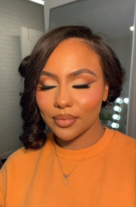 Natural Eyeshadow Looks For Brown Eyes, Fresh Face Makeup For Black Women, Neutral Dark Skin Makeup, Fall Bridal Makeup For Black Women, Fall Bridesmaid Makeup, Black Bridal Makeup Light Skin, Bridal Makeup For Black Women, Natural Fall Makeup, Summer Bridesmaid Makeup