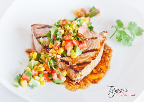 Grilled Garlic Swordfish with Cilantro-Mango Dressing Best Grilled Chicken Recipe, Swordfish Steak, Grilled Garlic, Grilled Swordfish, Swordfish Recipes, Homemade Teriyaki Sauce, Mango Recipes, Grilled Chicken Recipes, Mango Salsa