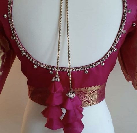 Latest Blouse Neck Designs, Pink Blouse Designs, Lace Blouse Design, Blouse Designs Catalogue, Latest Blouse Designs Pattern, Best Blouse Designs, Backless Blouse Designs, New Saree Blouse Designs, Traditional Blouse Designs