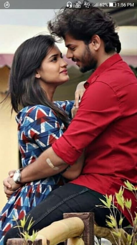 Hudugi Photo, Phulpakhru Couple Romantic, Art Steps, Hruta Durgule, Surya Actor, Certificate Background, Couple Romantic, Romantic Couples Photography, Anupama Parameswaran