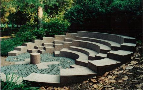 Amphitheater Architecture, Outdoor Amphitheater, St Matthew, Outdoor Learning Spaces, Classroom Seating, مركز ثقافي, Outdoor Stage, Outdoor Theater, Outdoor Education