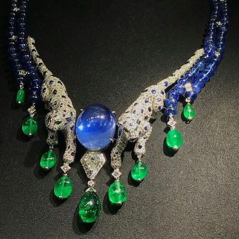 Panther Diamond, Emerald and Tanzanite Necklace by Cartier | Eyes Desire Gems and Jewelry Jelwery Model, Art Deco Diamond Brooch, Exquisite Diamond Necklace, Cartier Panther, Tanzanite Necklace, Diamond Choker Necklace, King Edward Vii, Tanzanite Jewelry, Emerald Earrings Studs