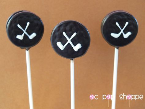 Hockey Puck Cake, Puck Cake, Basketball Cake Pops, Baseball Cake Pops, Hockey Cake, Grass Cake, Hockey Cakes, Hockey Birthday Parties, Cake Basket