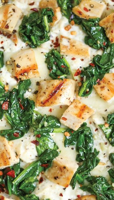 Roasted Garlic Chicken Spinach White Pizza Rustic Pizza Dough Recipe, Rustic Pizza, The Best Homemade Pizza, Naan Pizza Recipes, Ricotta Pizza, Ricotta Spinach, Spinach Pizza, Spinach And Ricotta, Italian Pizza Recipe