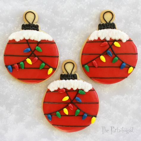 Decorated Christmas Cookies, Christmas Sugar Cookies Decorated, Treats Christmas, Winter Cookie, Ornament Cookies, Recipes Christmas, Peanuts Christmas, Cookies Christmas, Nails Christmas