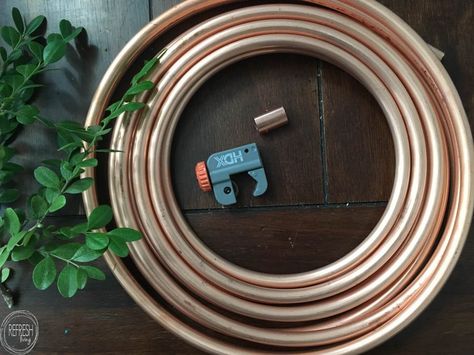 Simple Copper and Greenery Wreath Diy Copper, Make A Wreath, Diy Christmas Wreath, Copper Diy, Greenery Wreath, Copper Pipe, Copper Tubing, Wreath Forms, Christmas 2016