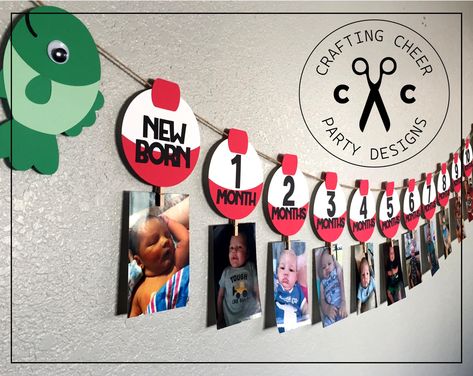 This listing is for a handmade Fishing Party First Year Picture Bobber Banner! Features: *Two (2) Googly-Eyed Fish (4.5" wide x 7" tall) *Thirteen (13) 5" Bobbers (New Born, 1-12 Months) *Small clips attached for hanging pictures *Made with High Quality, Solid Core Cardstock *Permanently Adhered *Fifteen Feet (15ft) of Heavy Twine Hanging Material Per Row! Each item is handmade to order. Colors, designs and fonts may be slightly different from the example. Shipping and delivery dates shown by Etsy are only estimates and are NOT guaranteed. If you have a specific date your order is needed by, please let us know BEFORE purchasing. Oh Fishally One Birthday, Kids Fishing Birthday Party, Fishing Theme Party, Baby Shower Fishing, One Year Pictures, Fishing Birthday Party, Picture Banner, Diy Fishing, 1 Year Birthday