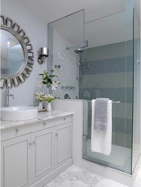 Mirror Mirror on the Bathroom Wall Sarah Richardson Bathroom, Patterned Bathroom Tiles, Small Bathroom Tiles, Sarah Richardson, Bad Inspiration, Bathroom Tile Designs, Subway Tiles, Decor Baie, Chic Bathrooms