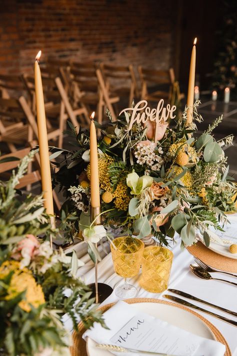 Yellow And Burgundy Wedding, Mustard Wedding Theme, Mustard Wedding Colors, Colour Scheme Wedding, Mustard Color Scheme, Wedding Ideas Modern, Wedding Styling Ideas, Mustard Yellow Wedding, Burgundy Wedding Theme