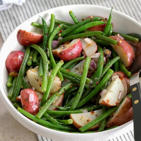 Red Potatoes with Beans Red Potatoes Recipe, Mashed Red Potatoes, Beans And Potatoes, Red Potato Recipes, Rochester Michigan, String Beans, Healthy Potato Recipes, Green Beans And Potatoes, Easter Dinner Recipes