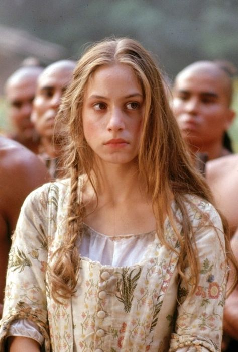 Jodhi May Fan Site: "The Last of the Mohicans" (1992) Jodhi May, The Last Of The Mohicans, Last Of The Mohicans, Wilde Westen, Costume Drama, Halloween Costumes College, Cute Halloween Costumes, Creative Halloween Costumes, Movie Costumes