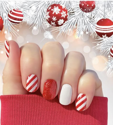 Short Xmas Nails Snowman, Christmas Theme Gel Nails, Christmas Nail Manicure, Christmas Nails Easy Kids, Christmas Gel Nails Short Square, Christmas Kids Nails, Christmas Nails For Kids Easy, Kid Christmas Nails, Kids Christmas Nails Easy