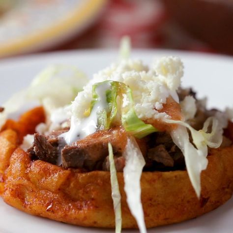 Mexican Sopes Recipe by Tasty Steak Sopes Mexican, Sopes Mexican, Mexican Sopes, Sopes Recipe, Momo Recipe, Peppers Pasta, Latkes Recipe, Pork Tamales, Authentic Mexican Recipes