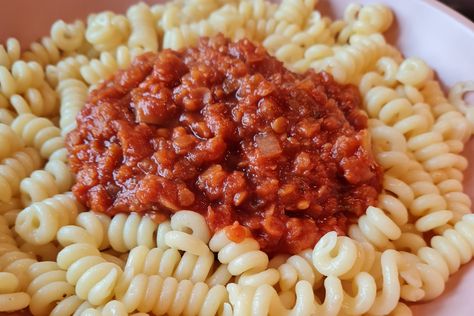 Red Lentil Bolognese, Red Split Lentils, Lentil Bolognese, Slow Cooker Lentils, Stuffed Pasta, Vegan Worcestershire Sauce, Lentil Pasta, Pasta Bolognese, Pasta Shells