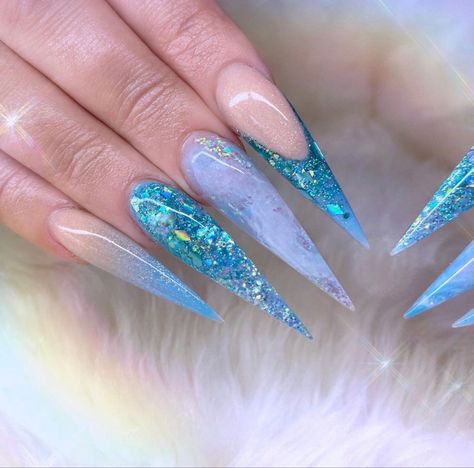 Scales Mermaid, Stilleto Nails Designs, Aqua Nails, Teal Nails, Wow Nails, Edge Nails, Glow Nails, Angel Fish, Fish Scales