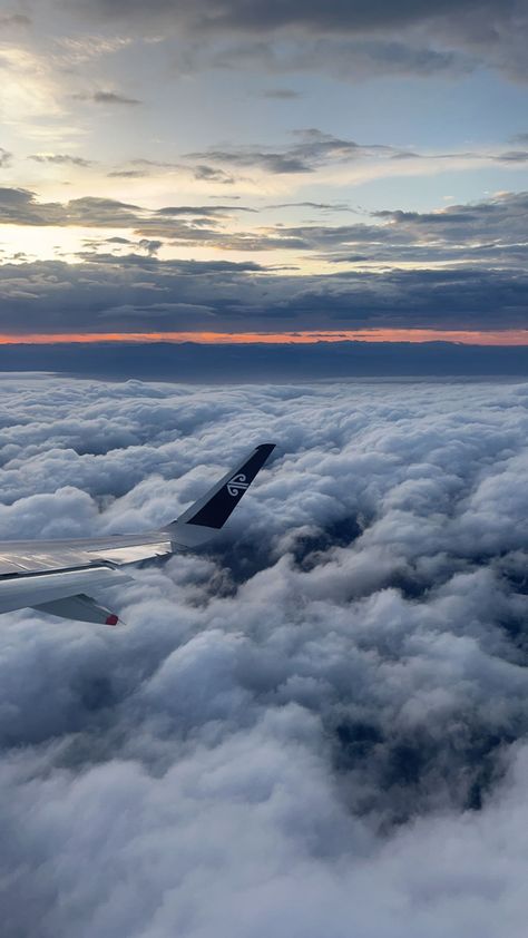 Air Nz Plane, New Zealand Airport, New Zealand Passport, Nz Aesthetic, New Zealand Aesthetic, Nz Summer, July Wallpaper, Birthday Boyfriend, Travel Plane