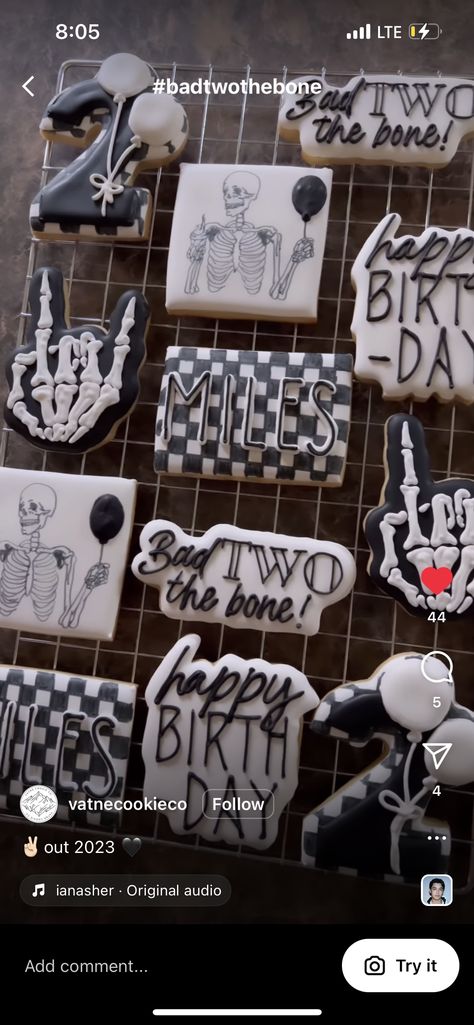 Turn Two Birthday, Skull Party Ideas, Sons Of Anarchy Birthday Party, Bad 2 The Bone Cookies, Goth First Birthday, Halloween 2nd Birthday Party Boy, Second Boy Birthday Ideas, Bad Two The Bone Birthday Cake, Bad Two The Bone Cookies