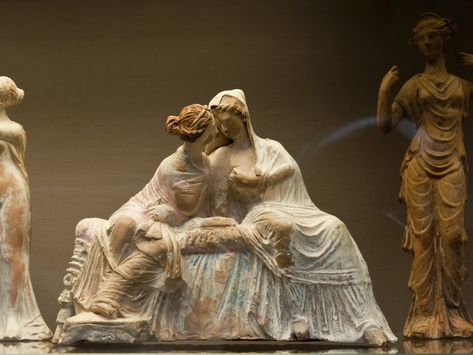 Group of two women | The two women lean together on their co… | Flickr Greek Civilization, Sculpture Greek, Berlin Museum, Grece Antique, Sculptures Céramiques, Greek Culture, Art Premier, Greek Sculpture, Roman Art