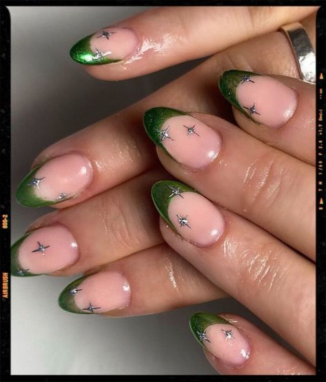 Green Chrome Tips Nails Forest Green Nail Ideas Short, Short Oval Green Nails, Short Almond Nails Designs Green, Almond Nails Green Design, Green Prom Nail Ideas, Green Ethereal Nails, Pink And Green Chrome Nails, Green Celestial Nails, Purple Almond Nail Ideas