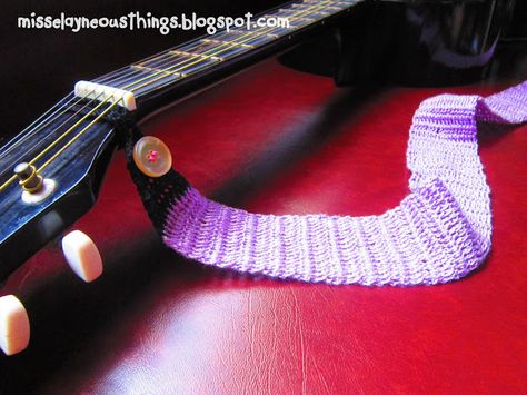 DIY Crochet Your Own Guitar Strap ~ I'm a proud crafter #crochet #freepattern Guitar Straps Diy, Ukulele Straps, Rainbow Diy, Guitar Strap, Easy Diy Crafts, Loom Knitting, Crochet Gifts, Crochet Accessories, Ukulele