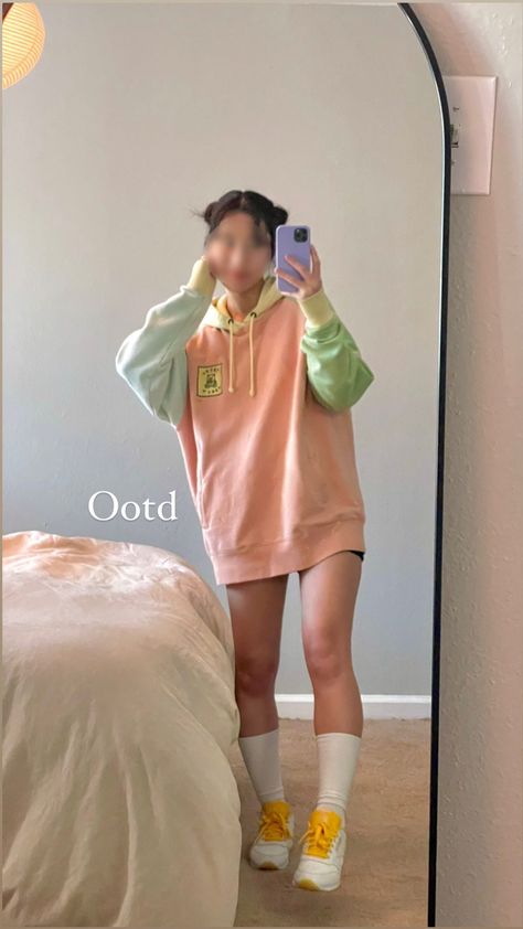 Teddy Fresh Outfit, Fresh Hoodie, Hoodie Yellow, Teddy Fresh, Space Buns, Yellow Sneakers, Fresh Outfits, Yellow Hoodie, Hoodie Outfit