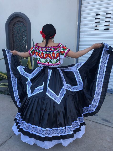 Jalisco Dress, Coco Theme Party, Mexican Skirts, Womans Dress, Mexican Boho, Frida Kahlo Style, Baby Poncho, Hippie Baby, Mexican Embroidery