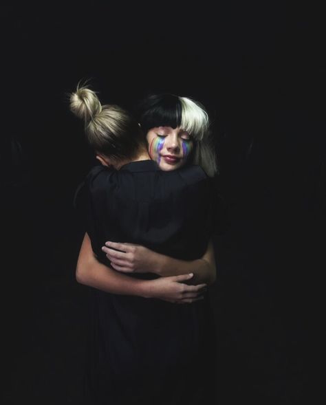 Aww Maddie and Sia 4life Maddie Ziegler Sia, Sia Singer, Hip Exercises For Women, Sia And Maddie, Sia Music, Sport For Women, Sia Kate Isobelle Furler, Hip Exercises, Maddie Ziegler