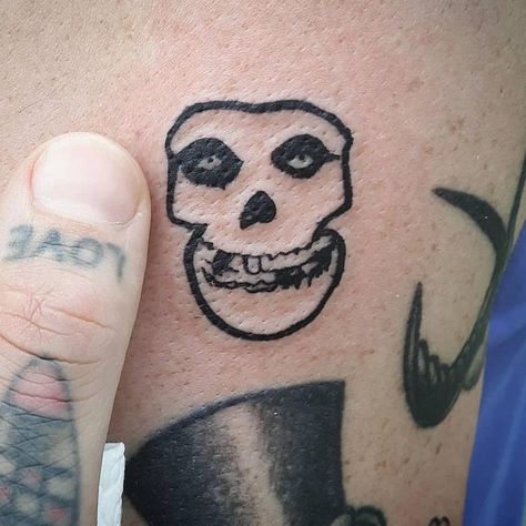 Misfits Skull Tattoo, Misfits Tattoo, Skull Face Tattoo, Skull Tattoo Ideas, Misfits Skull, Sick Tattoos, Emo Tattoos, Homemade Tattoos, Punk Tattoo