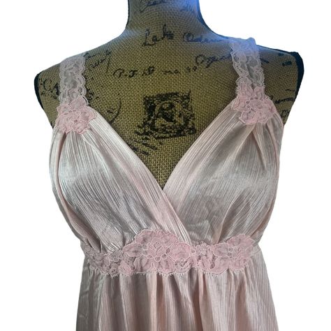 Vintage Kayser Nylon Nightgown Pink Lace Trim Evening Gown Medium Empire Waist $27 Elegant vintage evening gown with lace trim,Features a flattering pleated design and delicate lace embellishments, timeless style. Sheer • Pleated Texture • Lace Trim • Sleeveless • Length: 52" • Chest: 34" • Waist: 39" • Made in USA Chest = 17" across, Waist = 19.5" across, Length = 52" Features: • Empire Waist, Maxi Gown, V Neck, Lace Straps, Sleeveless Size: Womens M Condition: Pre-Owned Very Good . ... Vintage Evening Gowns, Lace Straps, Maxi Gowns, Pink Lace, Empire Waist, Night Gown, Lace Trim, Evening Gowns, Timeless Fashion