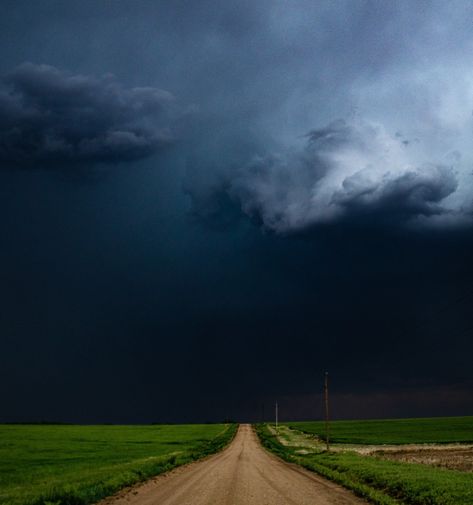 Emotional Landscape, Storm Landscape, Stormy Sky, Meteorology Aesthetic, Stormy Landscape Photography, Stormy Weather Aesthetic, Stormy Weather Aesthetic Rain, Dark Stormy Weather Aesthetic, Cloudy Stormy Sky