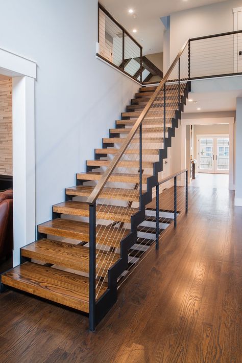 Modern Stair Railing, Modern Foyer, Traditional Staircase, Stair Railing Design, Interior Design Your Home, Stairs Design Modern, Stairway Design, Floating Stairs, Stair Case