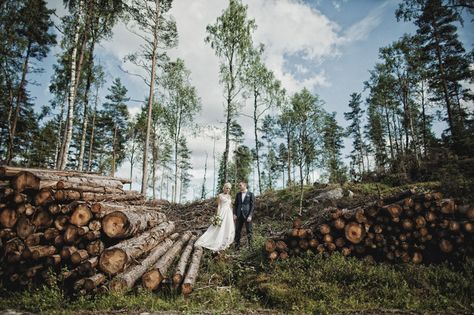 photographer: jonas peterson Lumberjack Wedding, Jonas Peterson, Swedish Wedding, Folk Wedding, Ben Howard, Emotionally Drained, Montana Wedding, Lakeside Wedding, Beautiful Wedding Photos