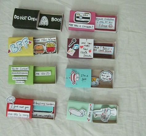 Matchbox Crafts For Friends, Cute Match Box Ideas, Cute Matchbox Gifts, Matchbox Cards Diy, Matchbox Diy Gift, Cute Matchbox Crafts, Small Diy Gifts For Best Friend, Small Handmade Gifts For Best Friend, Cute Mini Gifts For Friends