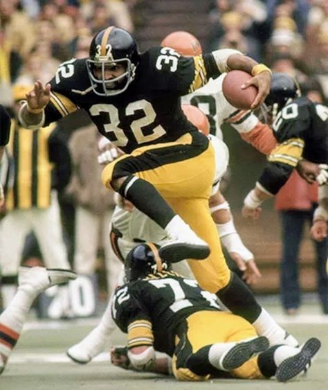 American Football Quotes, Franco Harris, Steelers Pics, Pittsburgh Steelers Players, Steelers Country, Nfl Football Pictures, Go Steelers, Pittsburg Steelers, Nfl Football Players