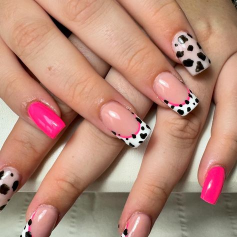 Obsessing over these cow print nails😍 Cow Girl Nail Design, Pink Cow Print Nails, Cow Print Nails, Girls Nail Designs, Western Nails, Cow Nails, Print Nails, Country Concert Outfit, Pink Cow