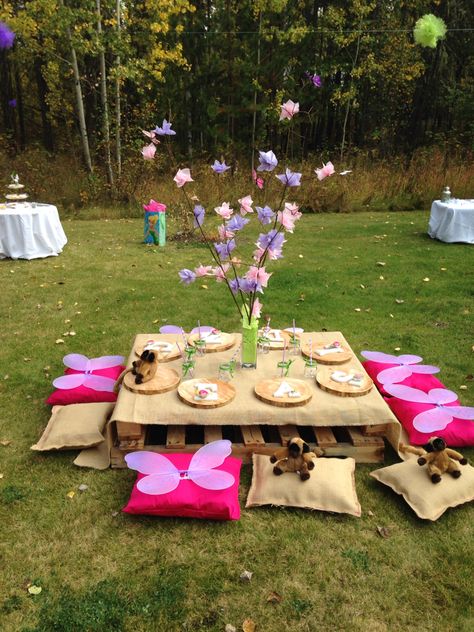 Kids Garden Party Decorations, Toddler Garden Party, Kids Garden Party Ideas, Garden Party Seating, Luncheon Centerpieces, Kids Garden Party, Kids Gardening Party, Toddler Garden, Side Patio