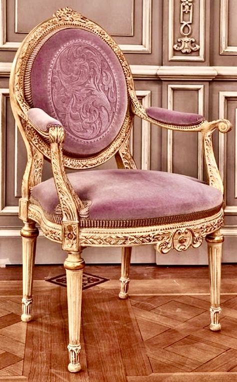 Classical Furniture, Royal Furniture, Luxury Furniture Design, French Chairs, Antique Chairs, Design Del Prodotto, Beautiful Chair, French Furniture, French Decor