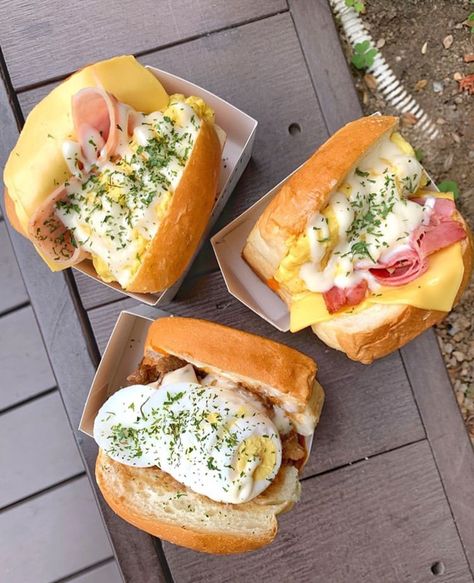 Menu Breakfast, Sandwich Toast, Pretty Breakfast, Pasta Box, Smoked Sausage Recipes, Food Truck Menu, Satisfying Eats, Healthy Food Inspiration, Egg Drop