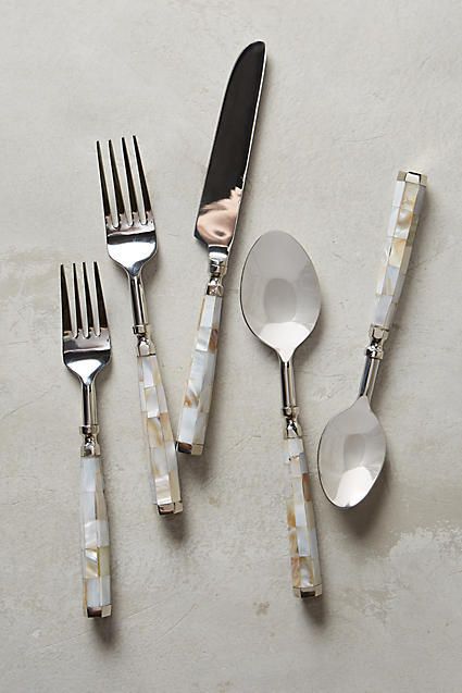 Anthropologie Mother-Of-Pearl Flatware Crockery Designs, Green Kitchen Utensils, Lime Green Kitchen, Unique Flatware, Flatware Design, Modern Flatware, Green Kitchen, Portobello, Cutlery Set