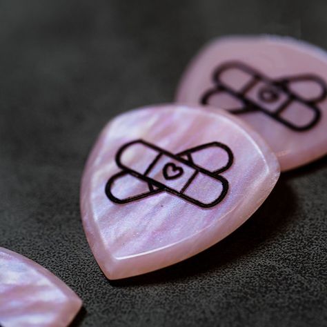 Pink Guitar Pick, Guitar Picks Diy, Electric Guitar Pick, Cool Guitar Picks, Pick Guitar, 2025 Goals, Pink Guitar, Guitar Lover, Guitar Picks Personalized