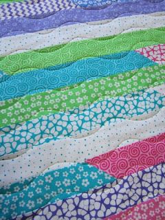 Hills Creek Quilter: Quick and Easy Wave Quilting Design, Easy Free Motion Quilting Designs, Jelly Roll Quilting, Free Motion Quilting Designs, Jelly Roll Race Quilt, Hand Quilting Designs, Hand Quilting Patterns, Walking Foot Quilting, Free Motion Designs