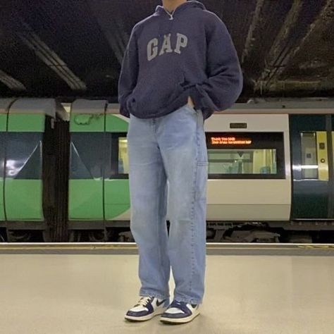 pinterest//@shaizzleee🧚🏽‍♀️ Guys Fits, Mode Hipster, Mens Trendy Outfits, Street Style Outfits Men, Aesthetic Boys, Mens Outfit Inspiration, Mens Fashion Streetwear, Herren Outfit, Stylish Mens Outfits