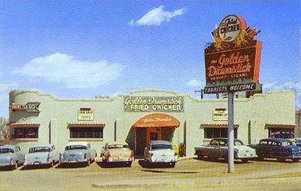 1950's Tulsa..11th and Yale Tulsa Police Department, Oklahoma Attractions, Tulsa Time, 1950s Photos, Oklahoma History, Plymouth Belvedere, Riverside Drive, Dust Bowl, Green Country