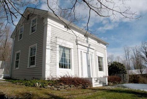 Heritage House, Backyard Sheds, A&b Home, Cottage Plan, Country Homes, Greek Revival, House Beautiful, Stained Glass Window, Pretty House